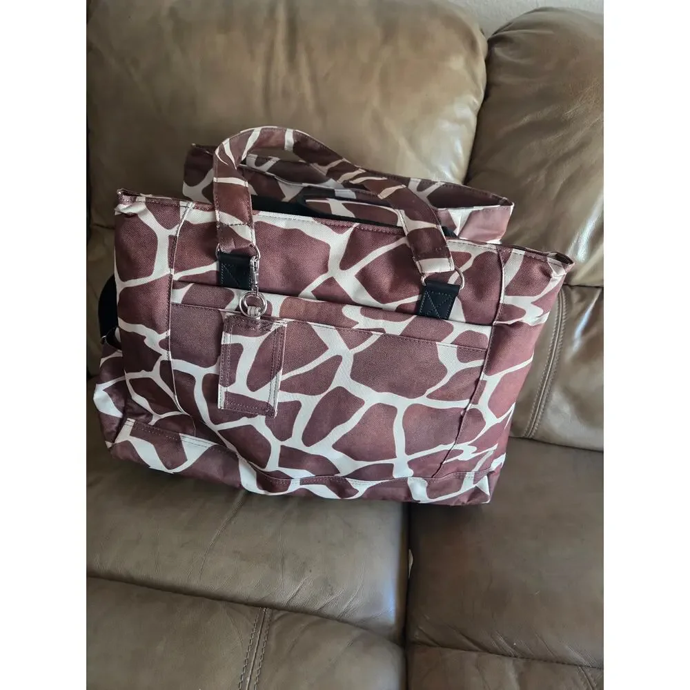 TRAVEL TREND Giraffe print travel tote bag 18
